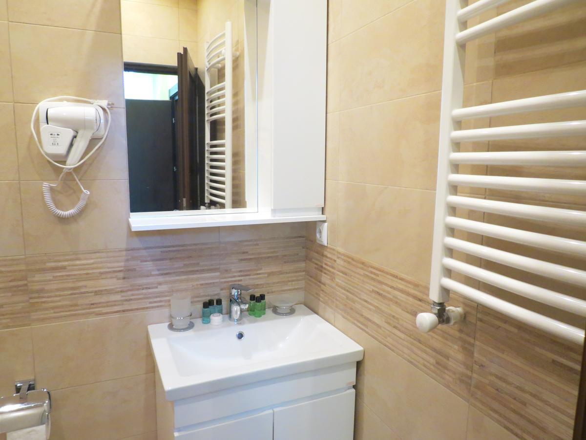 Your Home Hotel Tbilisi Buitenkant foto